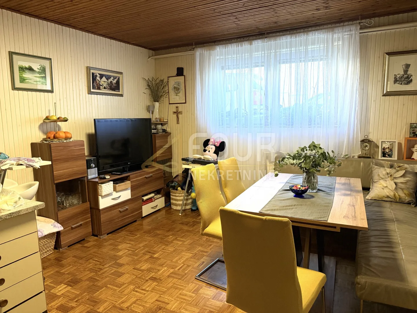 zagreb, trešnjevka, kuća s 2 stana, garažom i okućnicom - slika 10