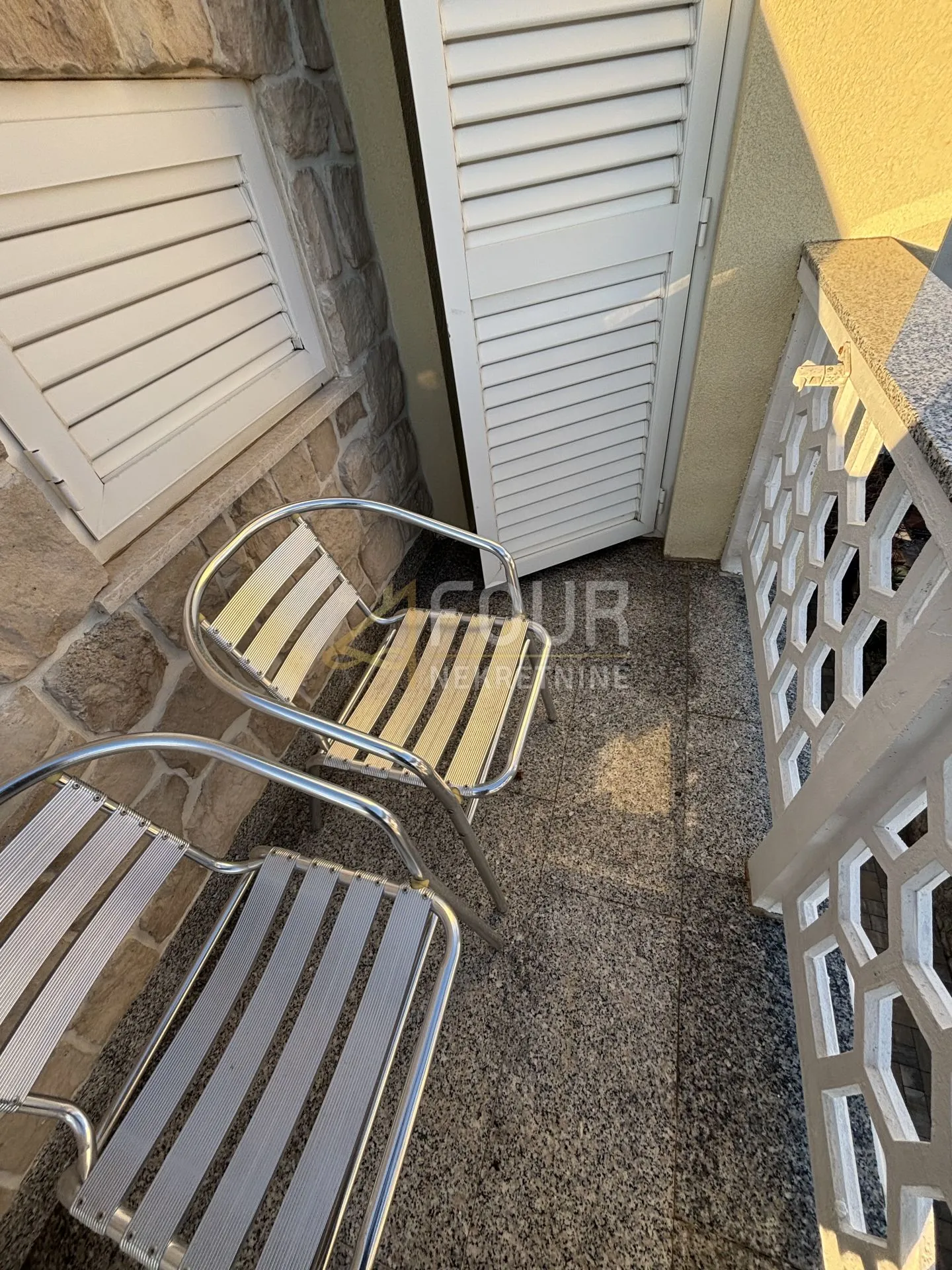 otok krk, grad krk, dvojna kuća s 2 stana - slika 6
