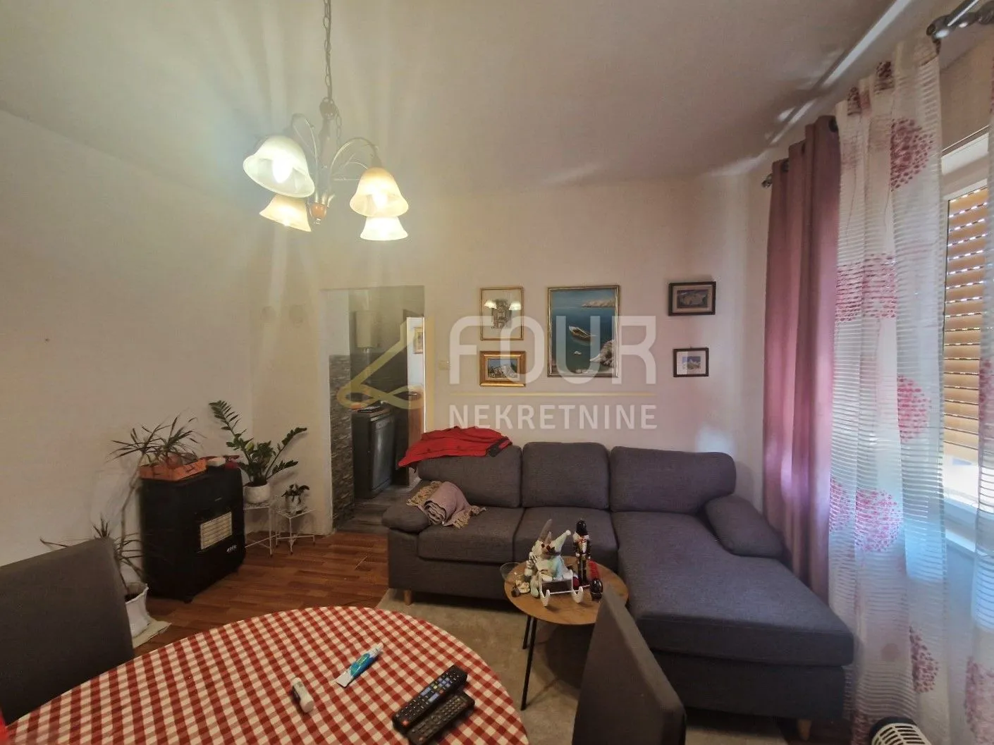Rijeka, Pehlin, etaža 130m2, 3skl, terasa, okućnica 641m2
