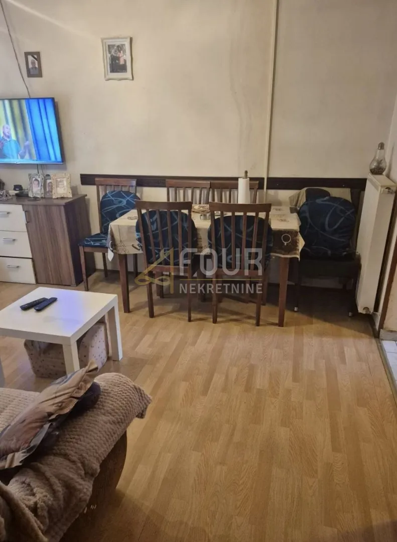 mavrinci, 230m2, samostojeća kuća - 3 stana - slika 7