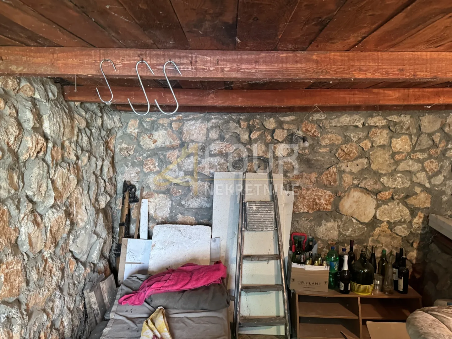 otok krk, vrbnik - okolica, samostojeća kuća, 115m2 - slika 19