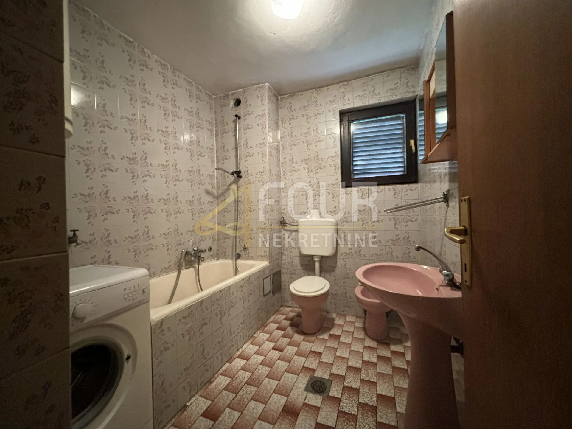 ogulin - okolica, samostojeća kuća s garažom, 102m2 - slika 5