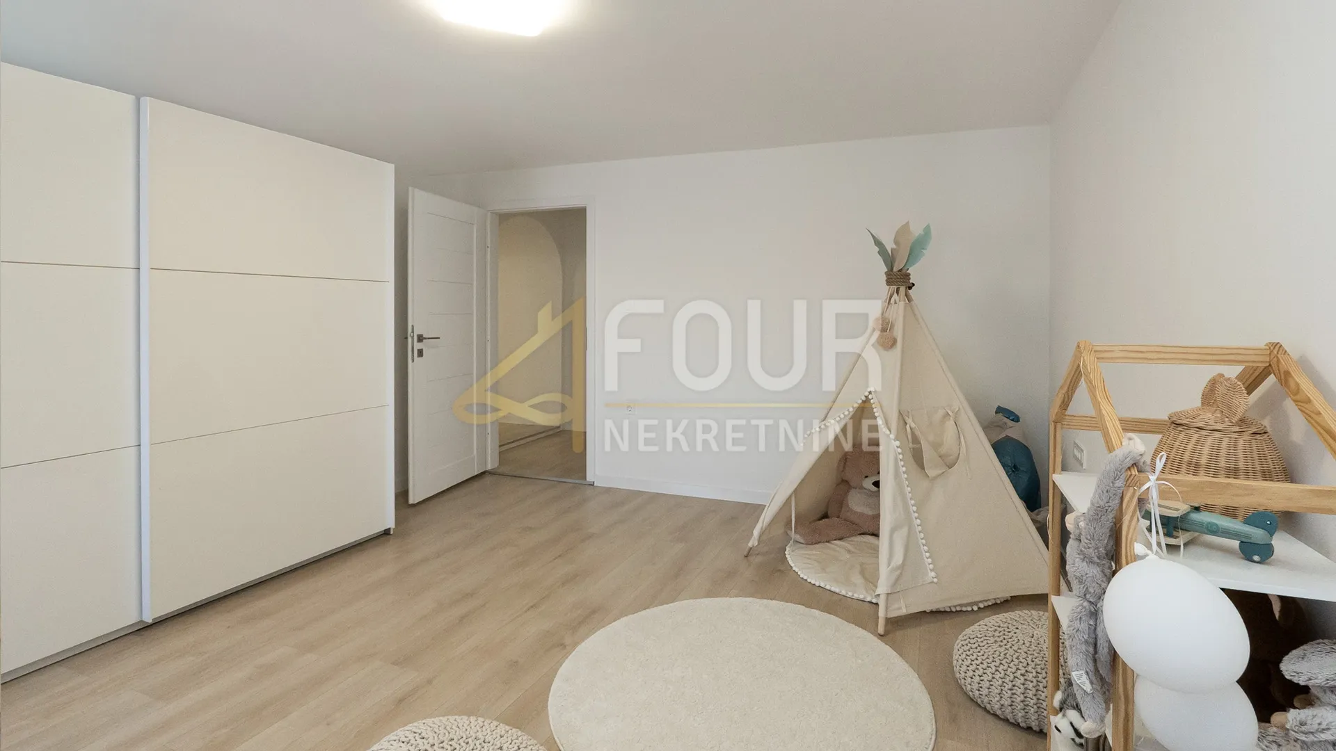 šmrika, kuća u nizu, 164m2, samo kod nas! - slika 22