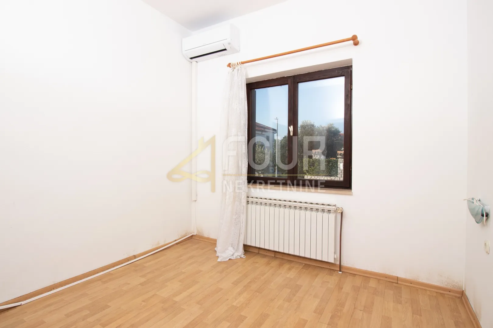 otok krk, krk, 399m2, kuća s bazenom - slika 19