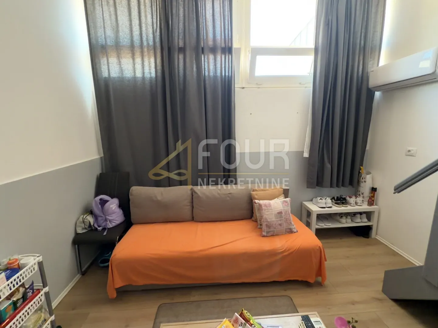 istra, pula, etaža 266.50m2 - 14 uređenih apartmana - slika 8