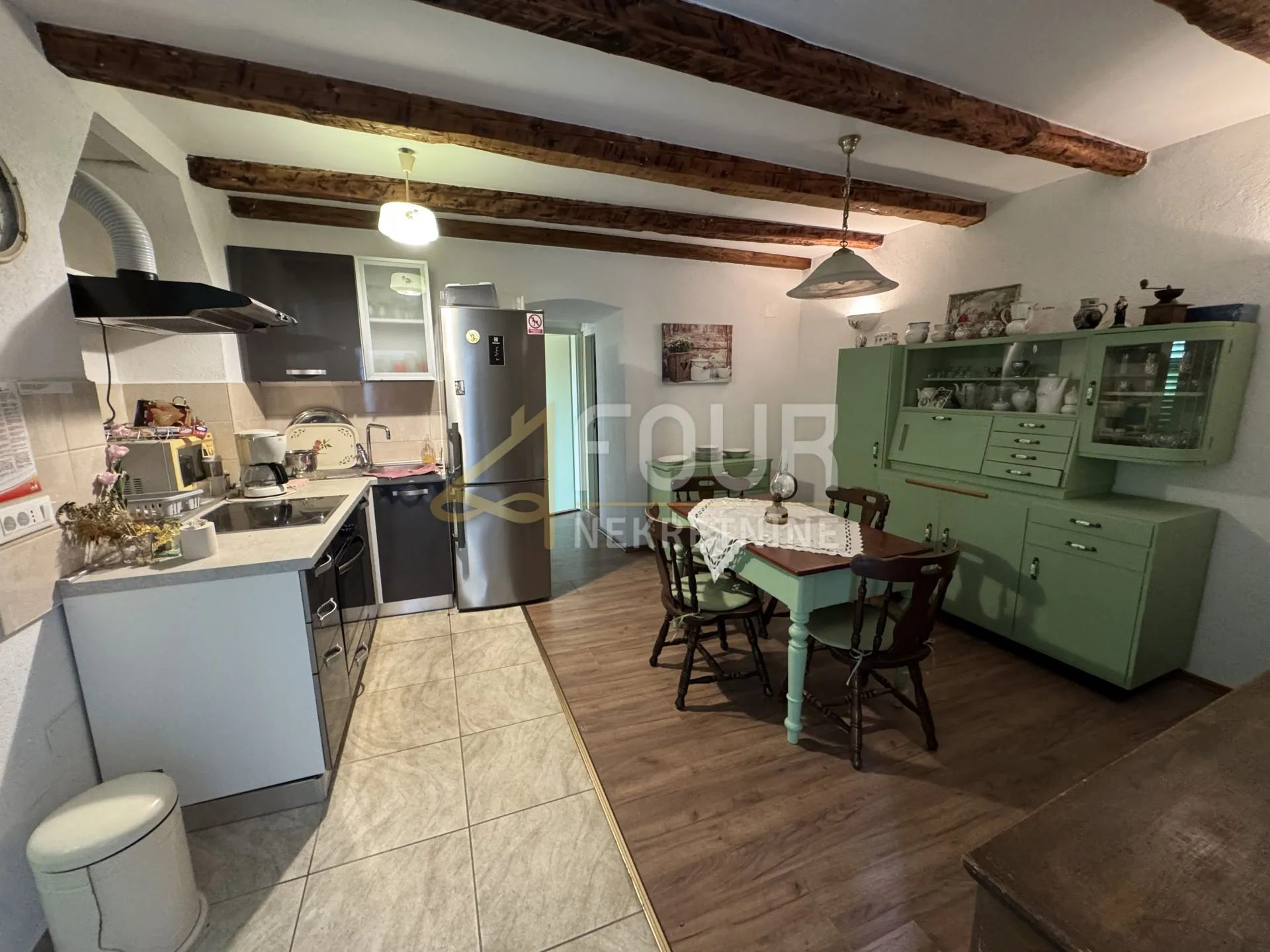otok krk, milohnići, kuća s garažom, 278.23m2 - slika 2