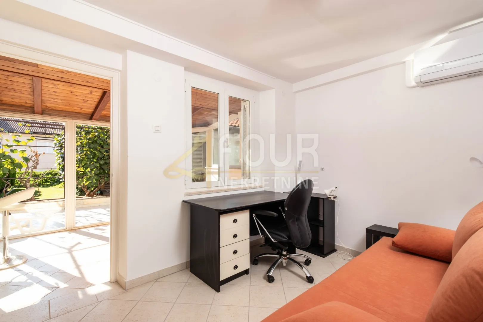 istra, pula - veruda, 212m2, 2 stana, terasa + balkon + okućnica + garaža - slika 18