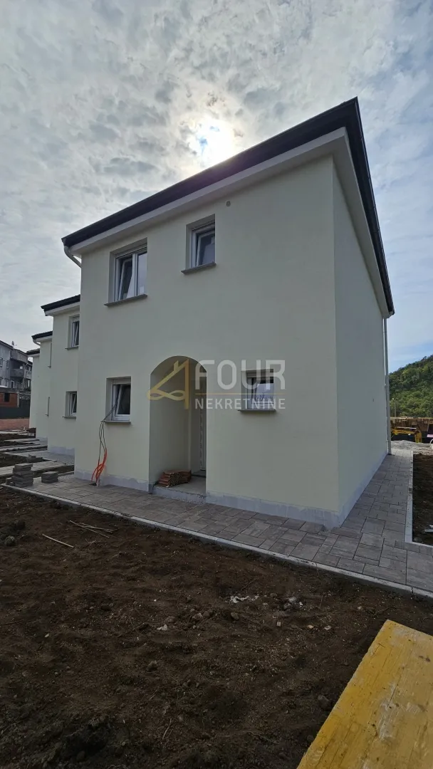 rijeka, škurinje, 99.08m2, dvoetažni stan/kuća u nizu, okućnica - slika 4