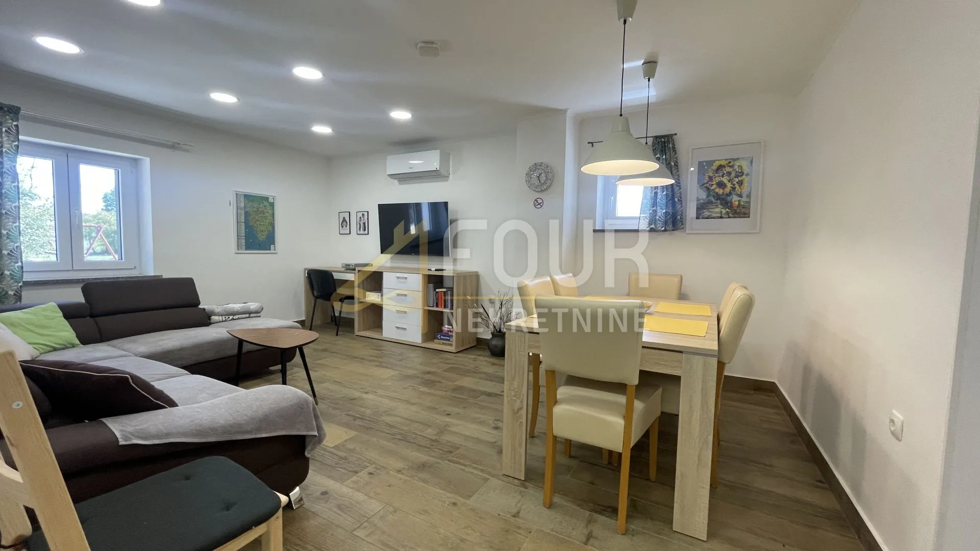 istra, poreč, kamena vila s bazenom - slika 17