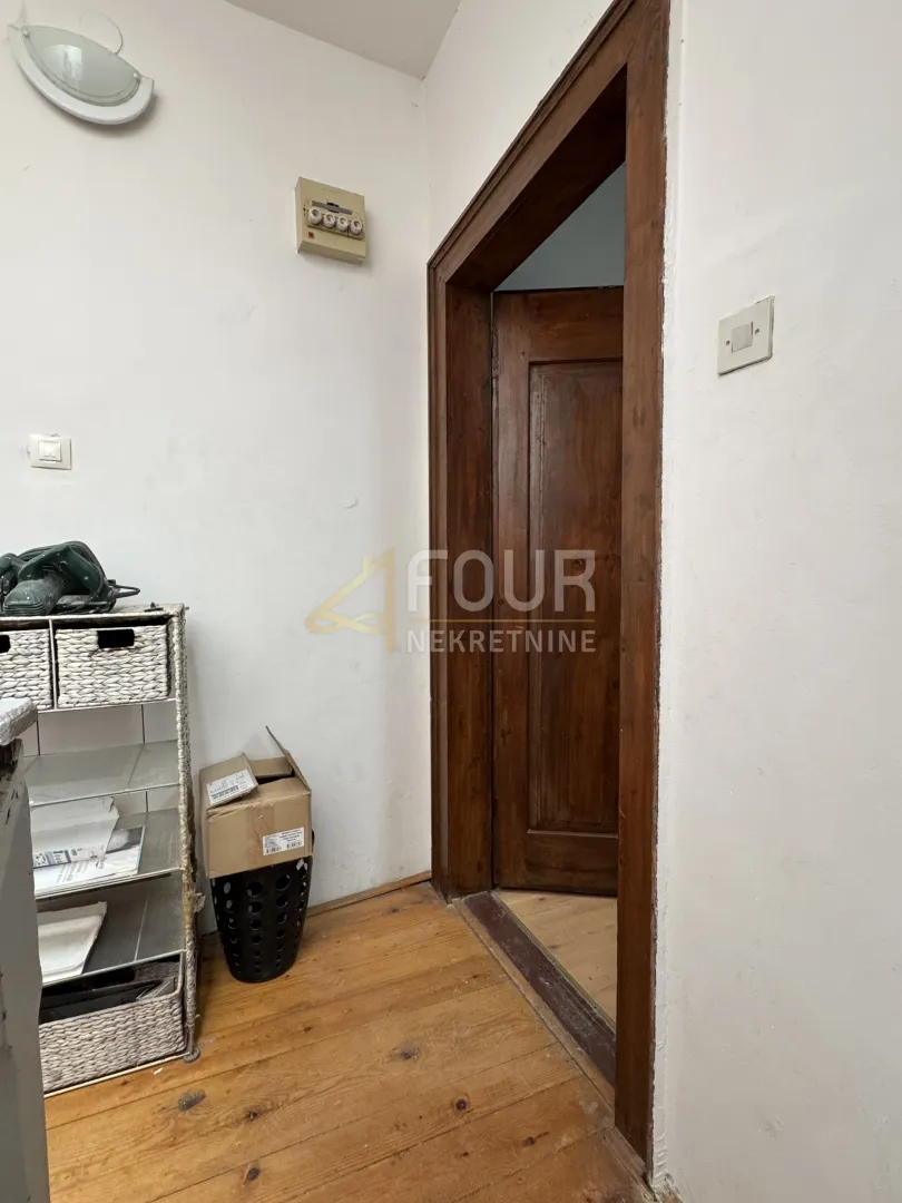 istra, rovinj - sami centar, 29.70m2 stan + tavan 16.50m2 - slika 10