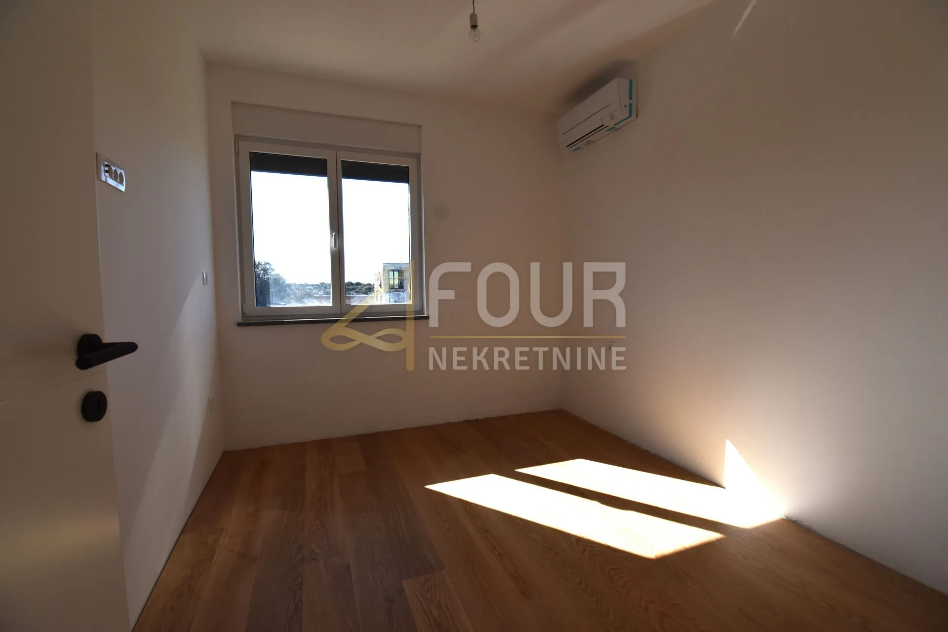 istra, banjole, novogradnja, 100m2, 3s+db, terasa - slika 10