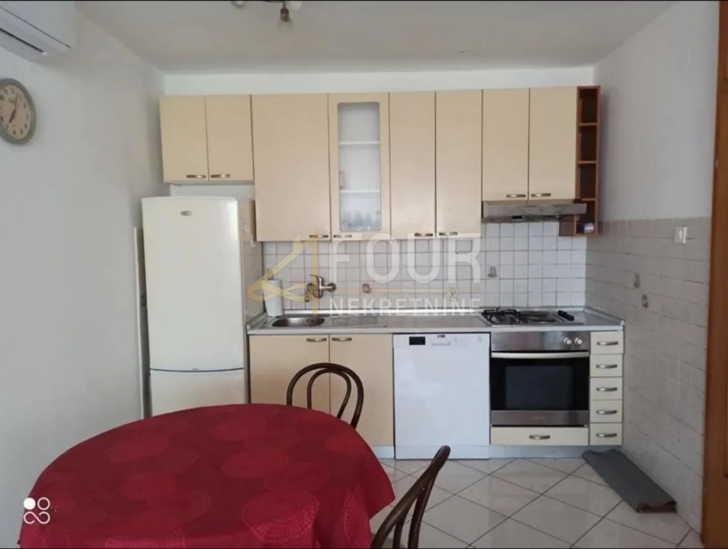 najam, rijeka, turnić, 78m2, 3s+db, balkon - slika 2
