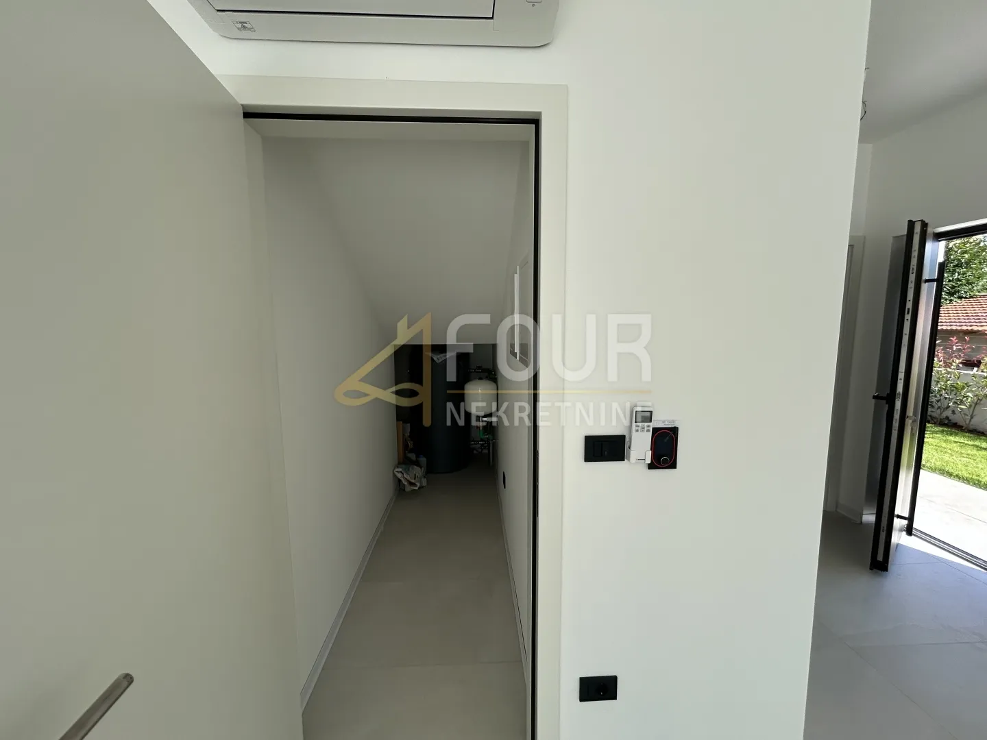 istra, poreč, 3s+db s bazenom - novogradnja - slika 21