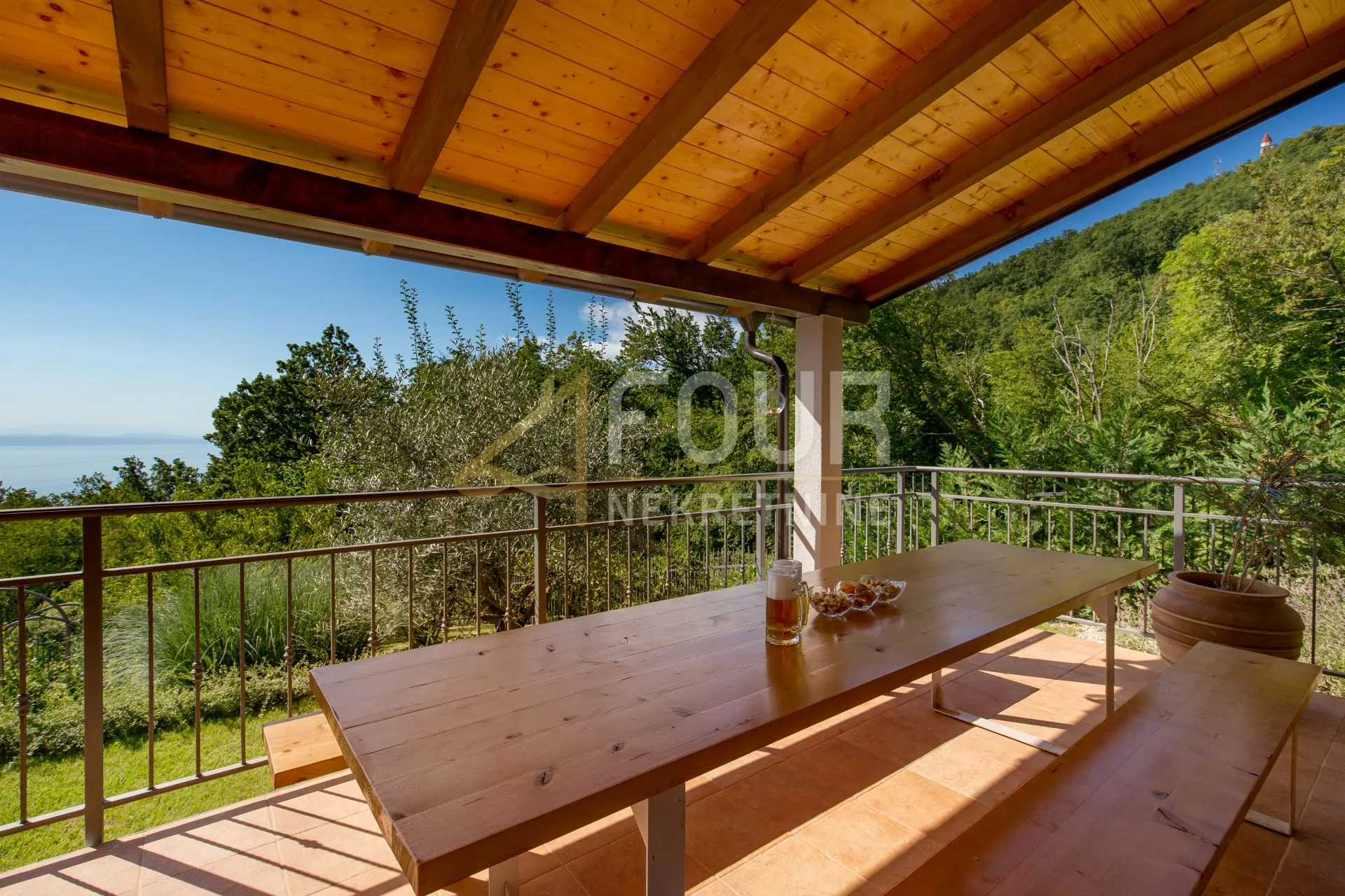 veprinac - predivna kuća s bazenom i pogledom na more - slika 19
