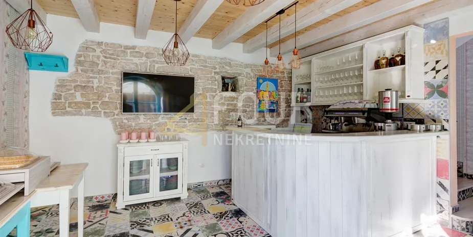 istra, fažana, hotel na savršenoj lokaciji, 100m od mora - slika 2