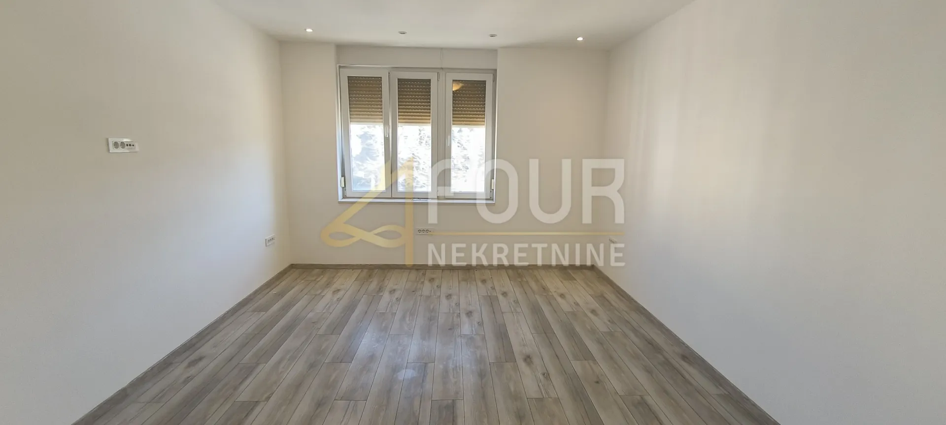 istra, pula, centar, 2s+db,72.83m2, balkon - slika 3