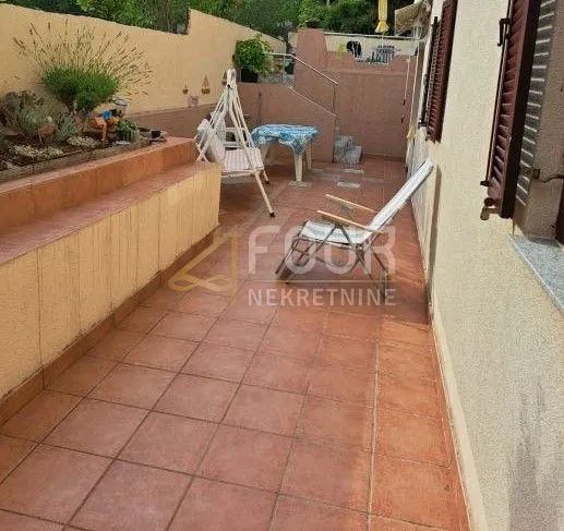 otok krk, kornić, 96.86m2, 3s+db, terase - slika 17