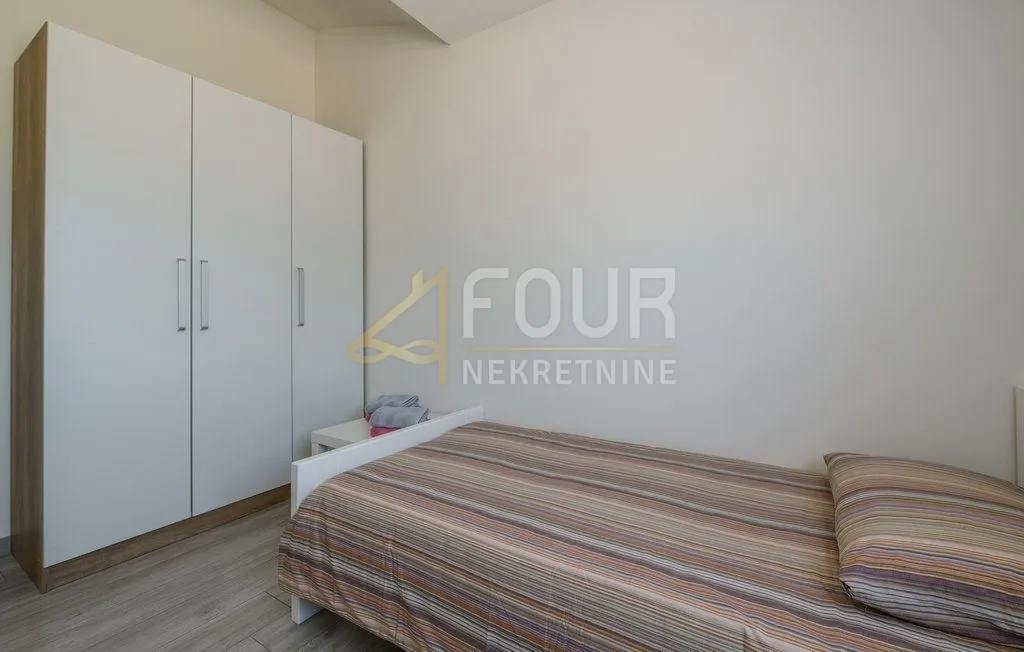 istra, labin - okolica, novogradnja, prizemnica s bazenom - slika 13