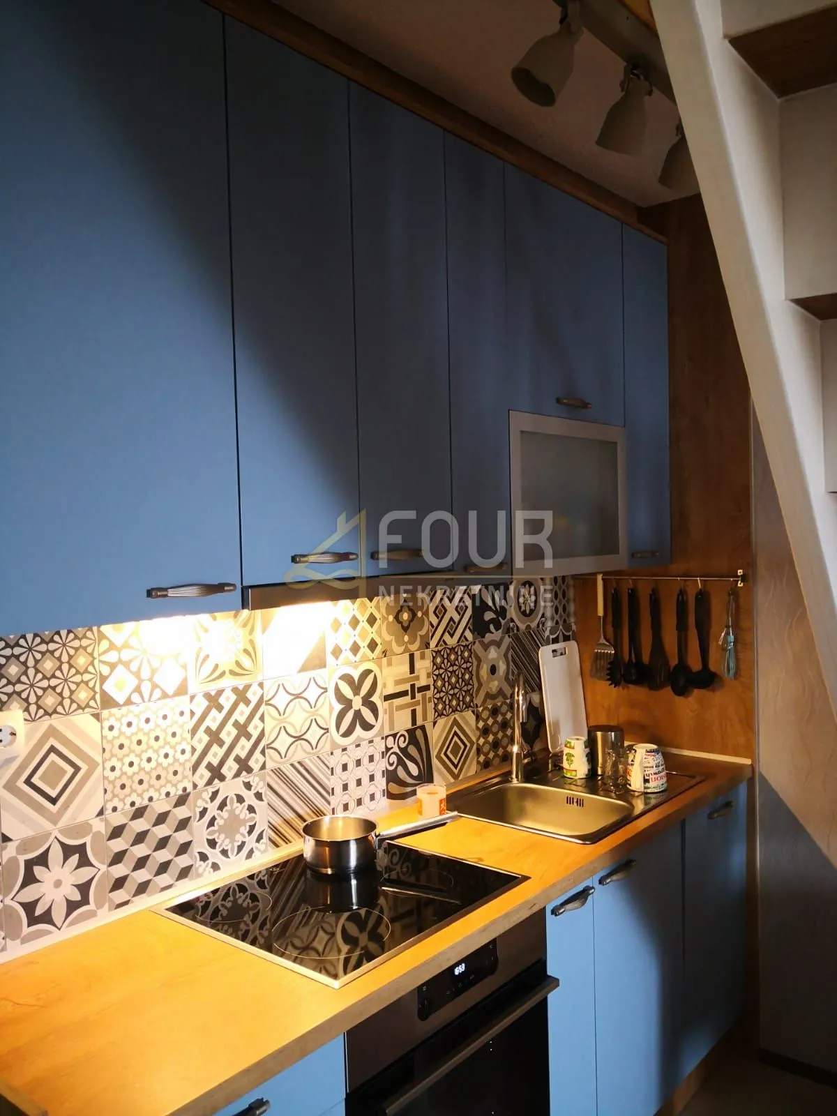 novi vinodolski, 51.25m2, 2skl, balkon - slika 3
