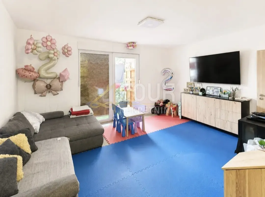 Rijeka, Podmurvice, 2s+db, 64.44m2, lođa