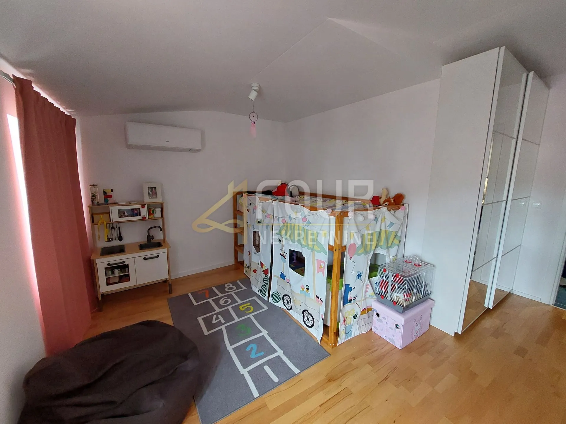 rijeka, centar, uređen i namješten stan - slika 7