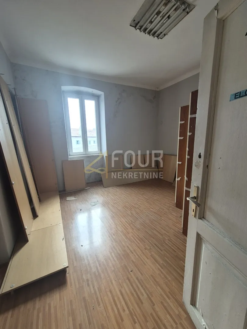 Čavle, samostojeća kuća, 540m2