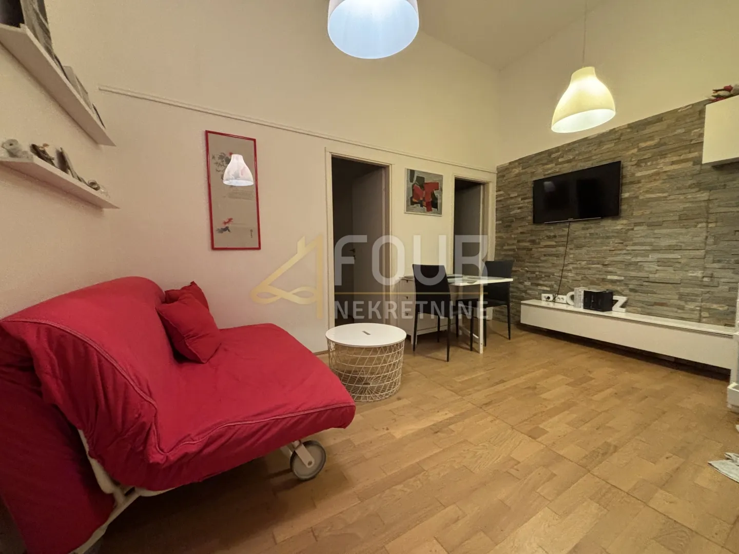 Otok Rab, kuća u nizu, 110m2, 2 stana