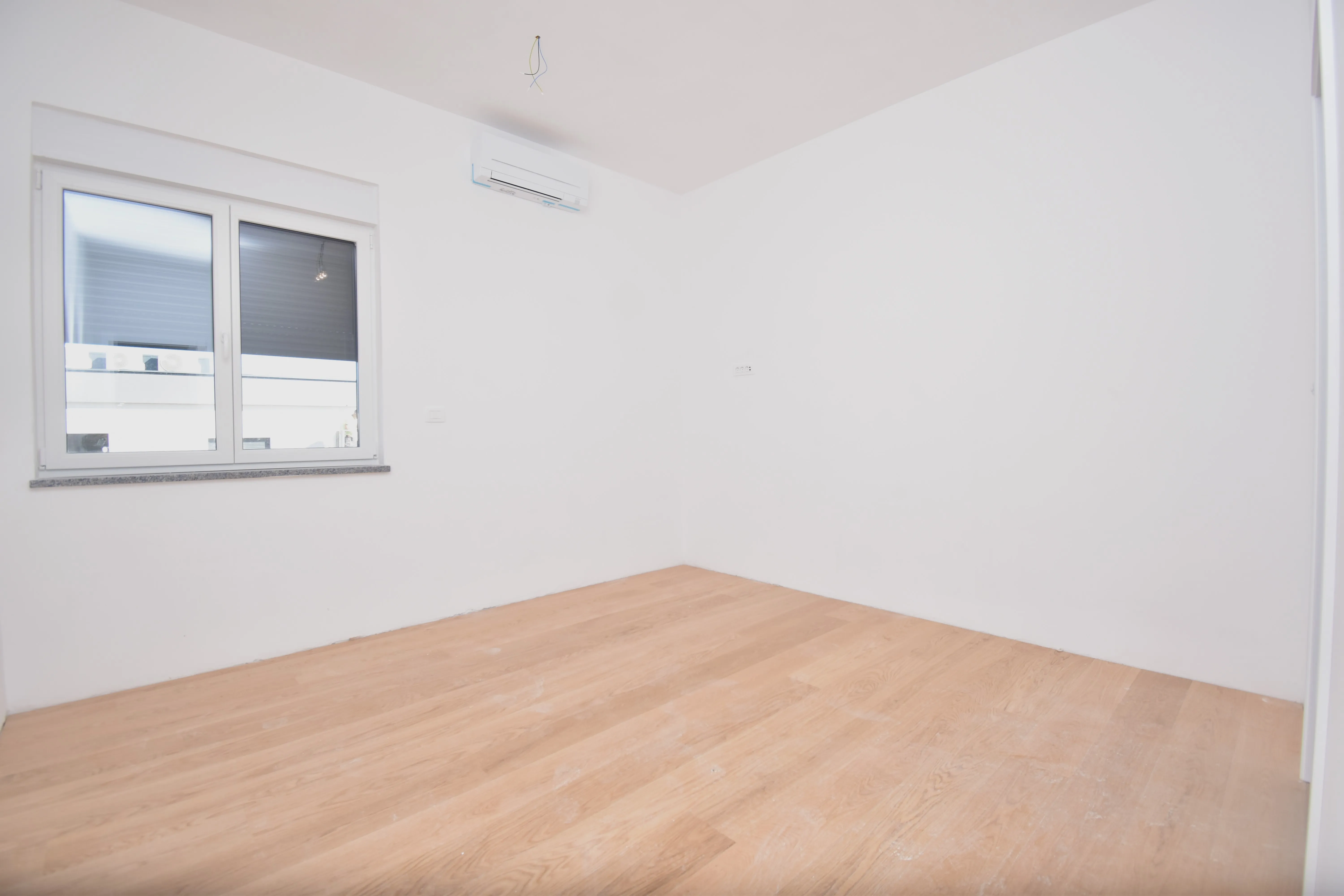 istra, banjole, novogradnja, 100m2, 3s+db, terasa, okućnica - slika 3