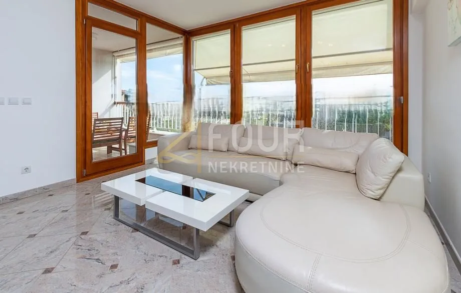 istra, rovinj, 69.60m2, 2s+db, lođa, garažno parkirno mjesto - slika 2