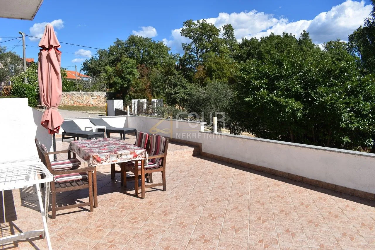 otok krk, kuća s 3 apartmana i pogledom na more - slika 22
