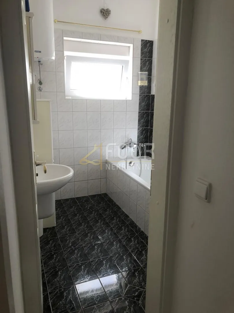 zadar, nin - okolica, samostojeća kuća s 4 apartmana, 100m od mora - slika 19