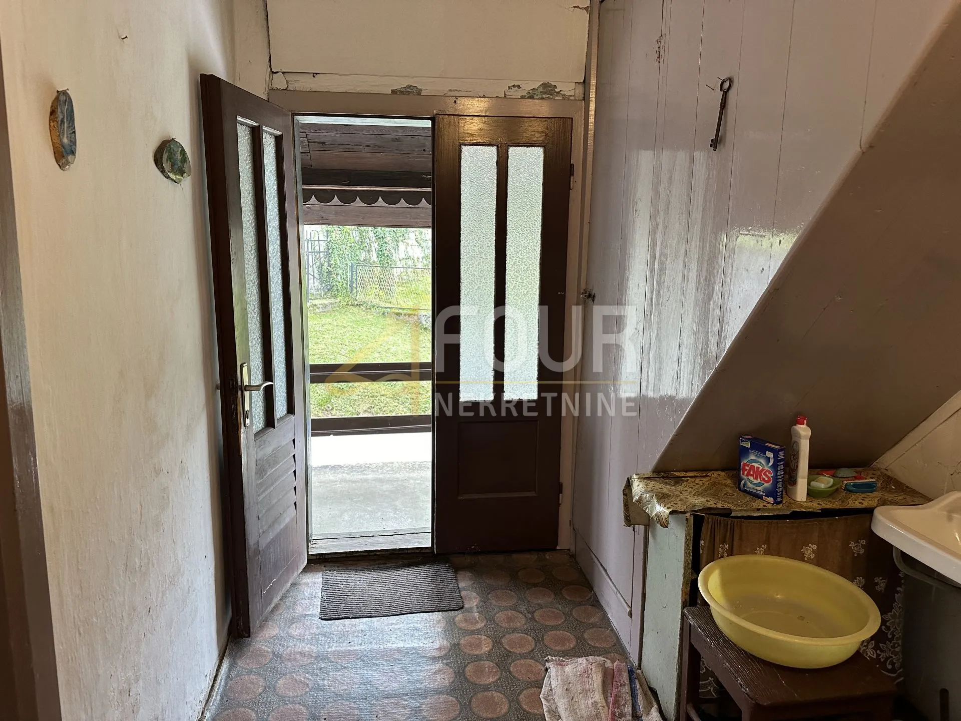 gorski kotar, brod moravice, samostojeća kuća 120m2, okućnica - slika 13