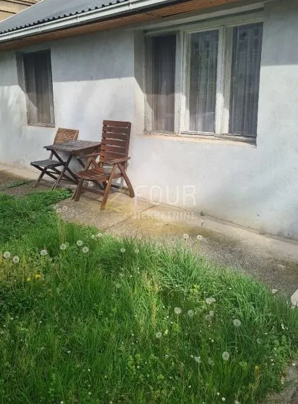 Zagreb, Trnje, samostojeća kuća za adaptaciju