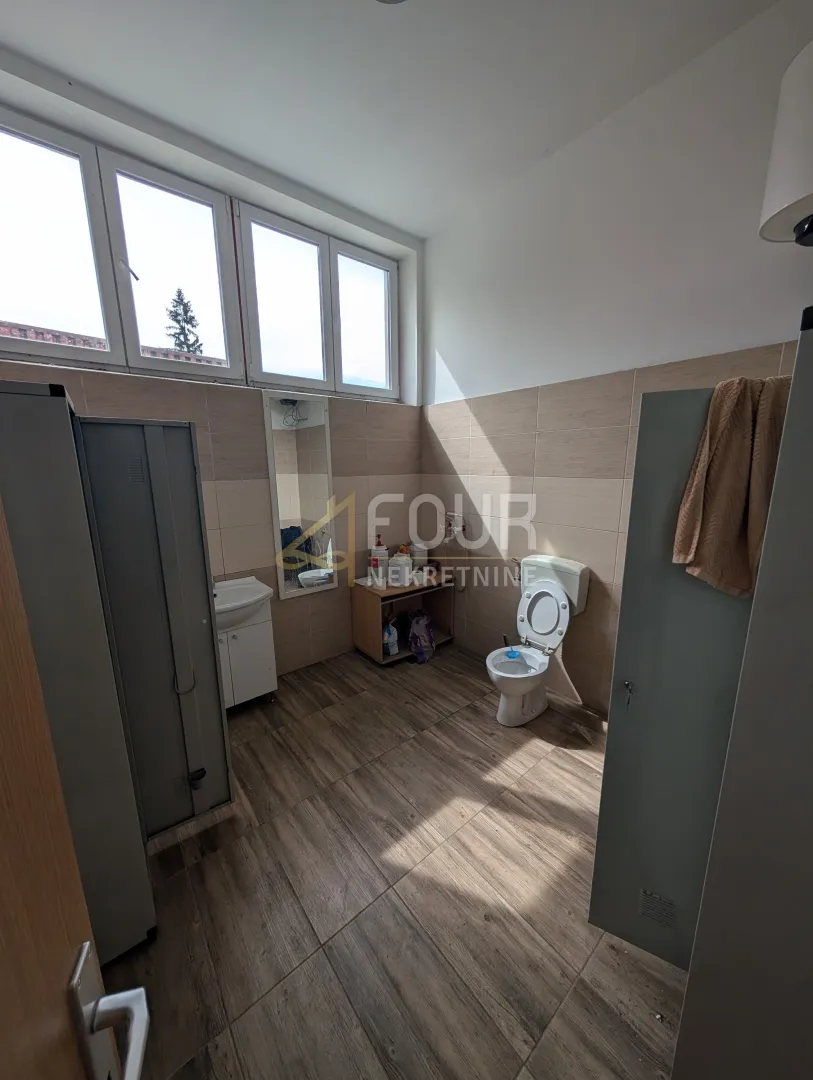 klana, 115m2, poslovni prostor - hala+ured - slika 7