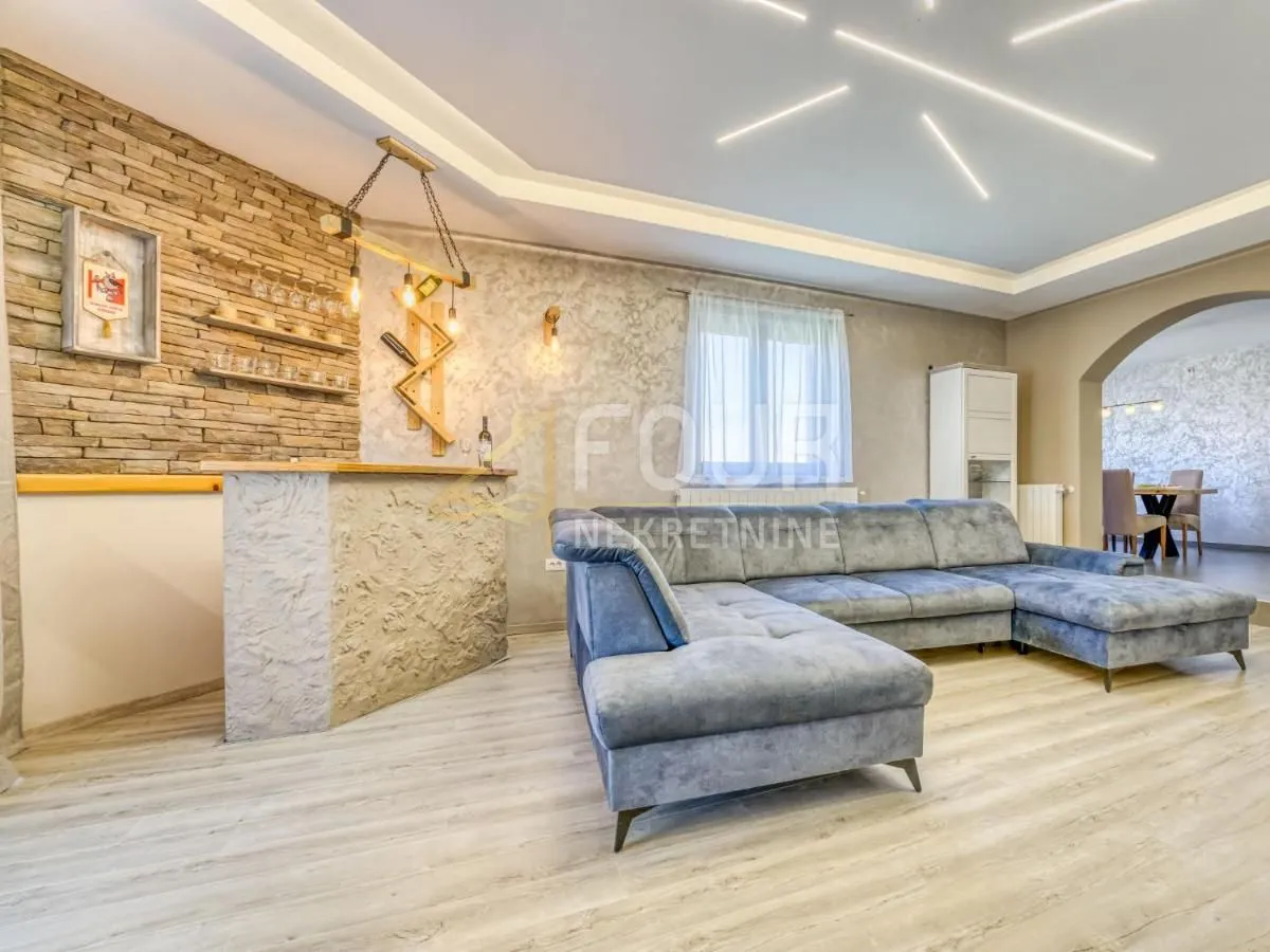 kastav, izvrsna novogradnja s bazenom, 282m2, garaža - slika 9