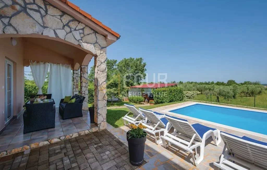 Istra, Poreč, odlična kuća s bazenom
