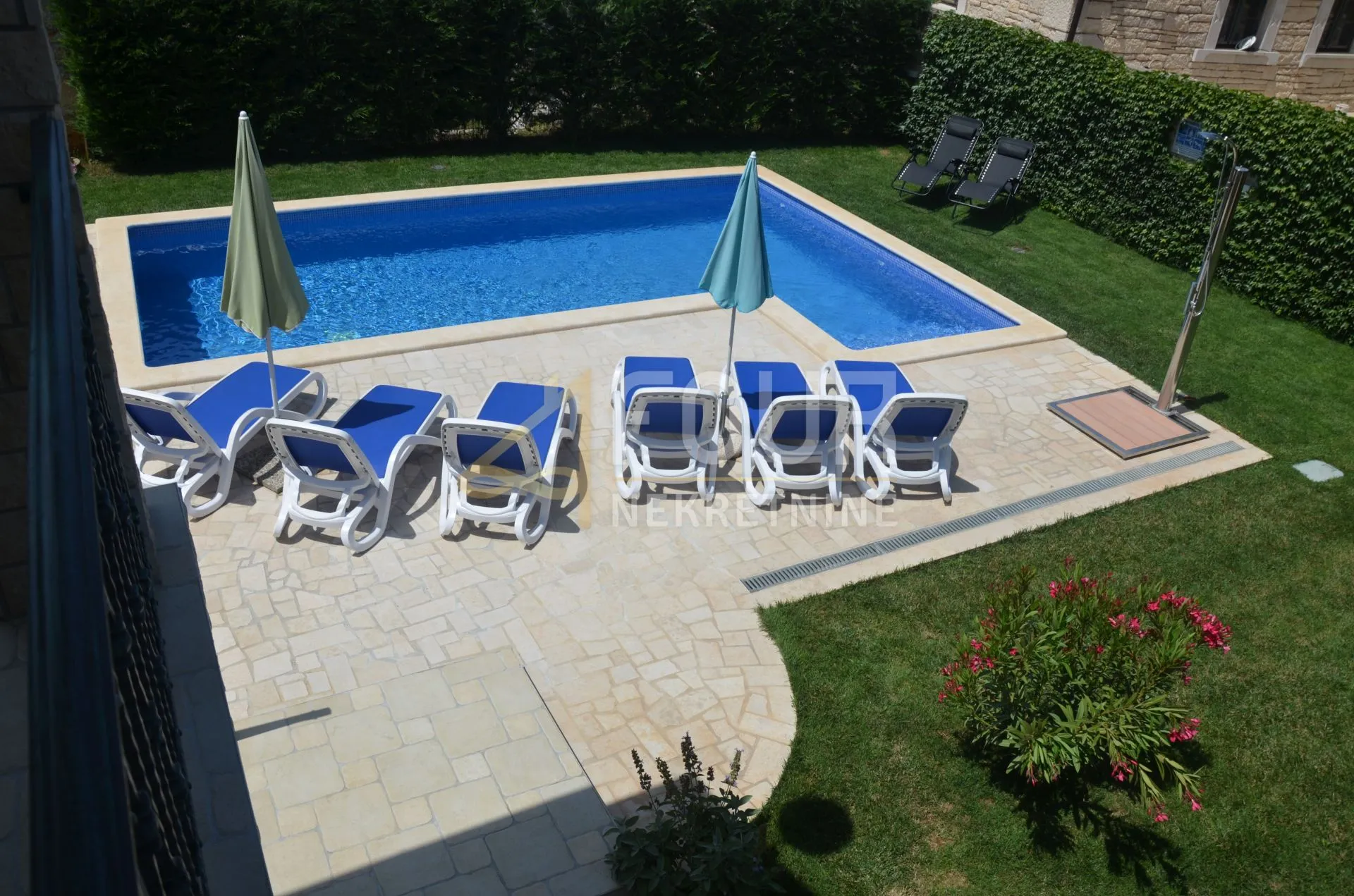 istra, poreč, kamena vila s bazenom - slika 3