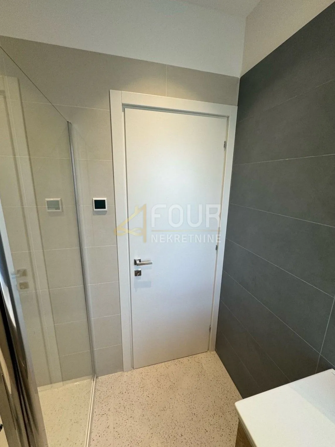 rijeka, vojak, 97m2, 3skl, balkon - slika 27