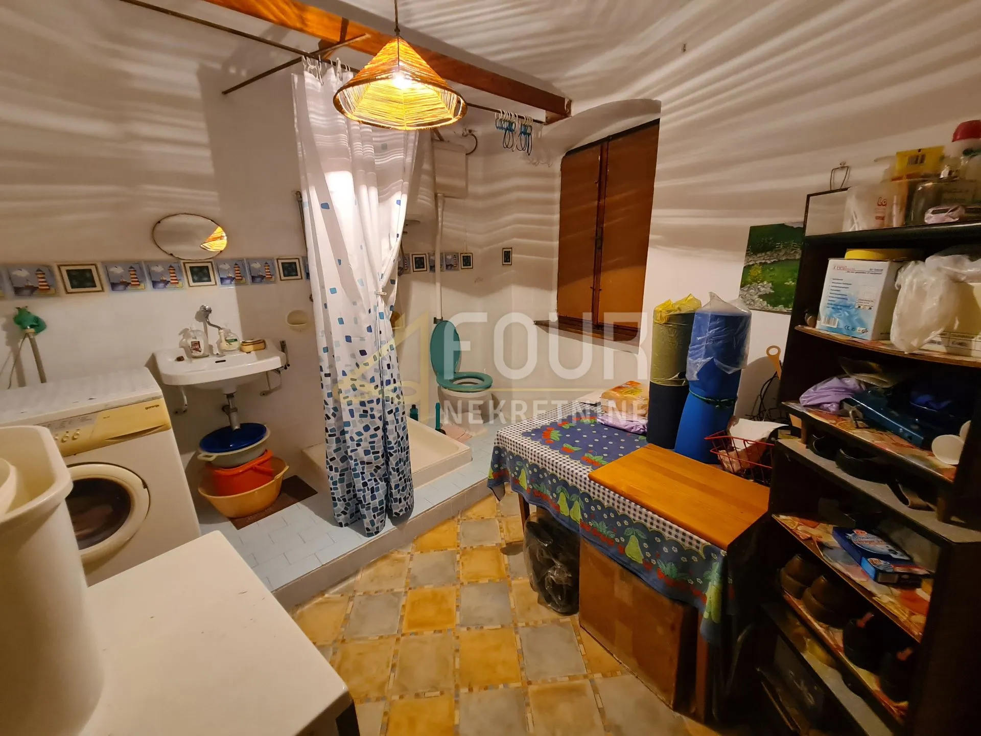otok cres, cres, stan u staroj jezgri, 44m2, 2s+db, 60m do mora - slika 8