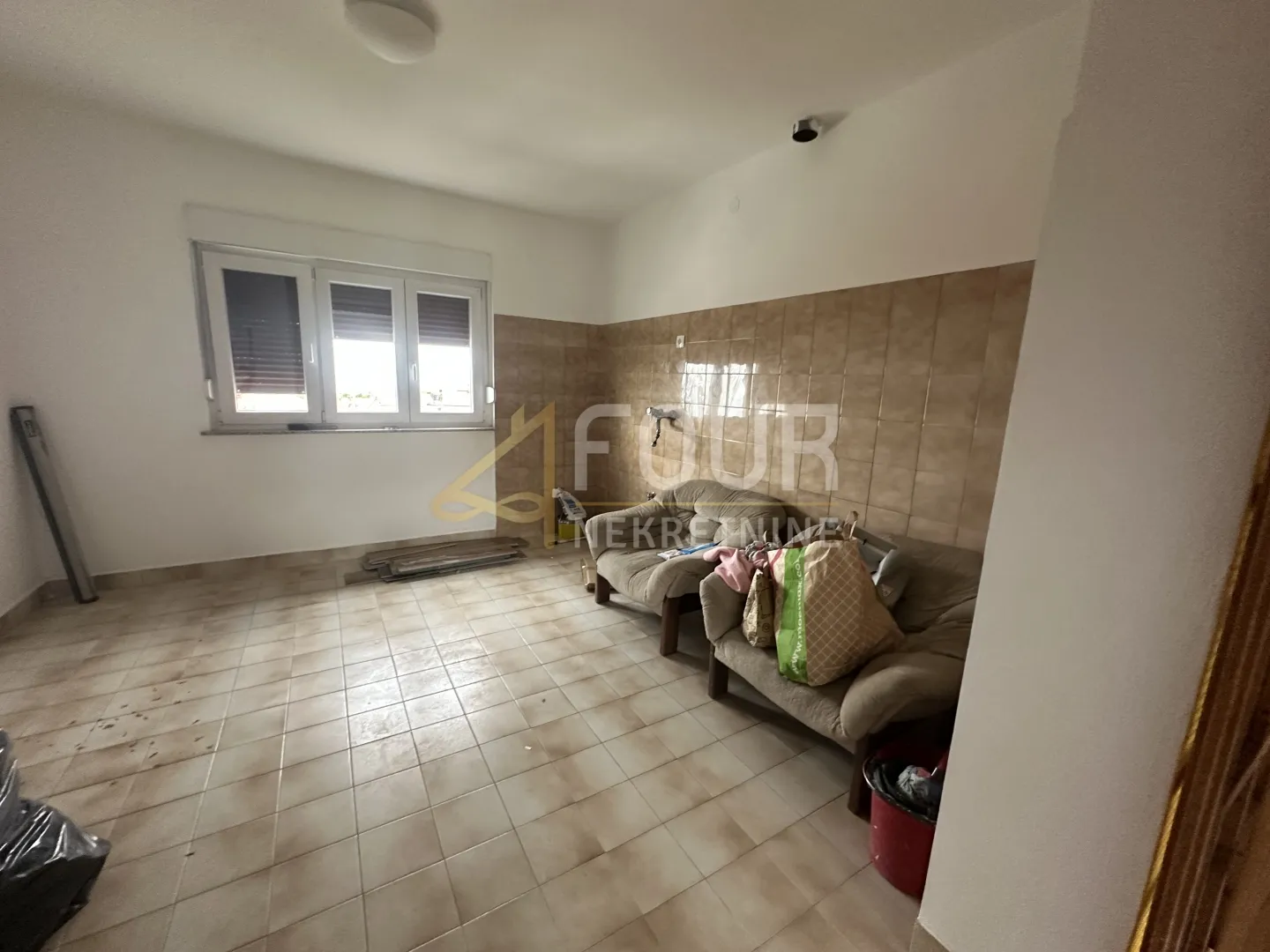 zakup, hosti, poslovni prostor, 53m2 - slika 6