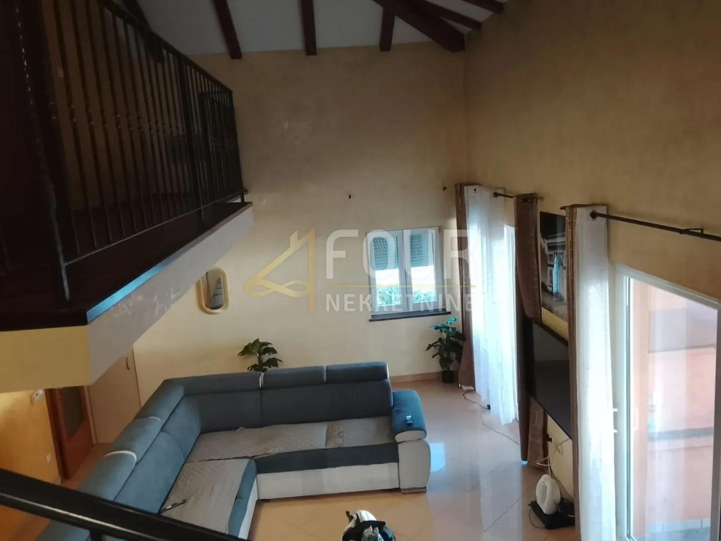 kastav, dvojna kuća, 300m2 - slika 6