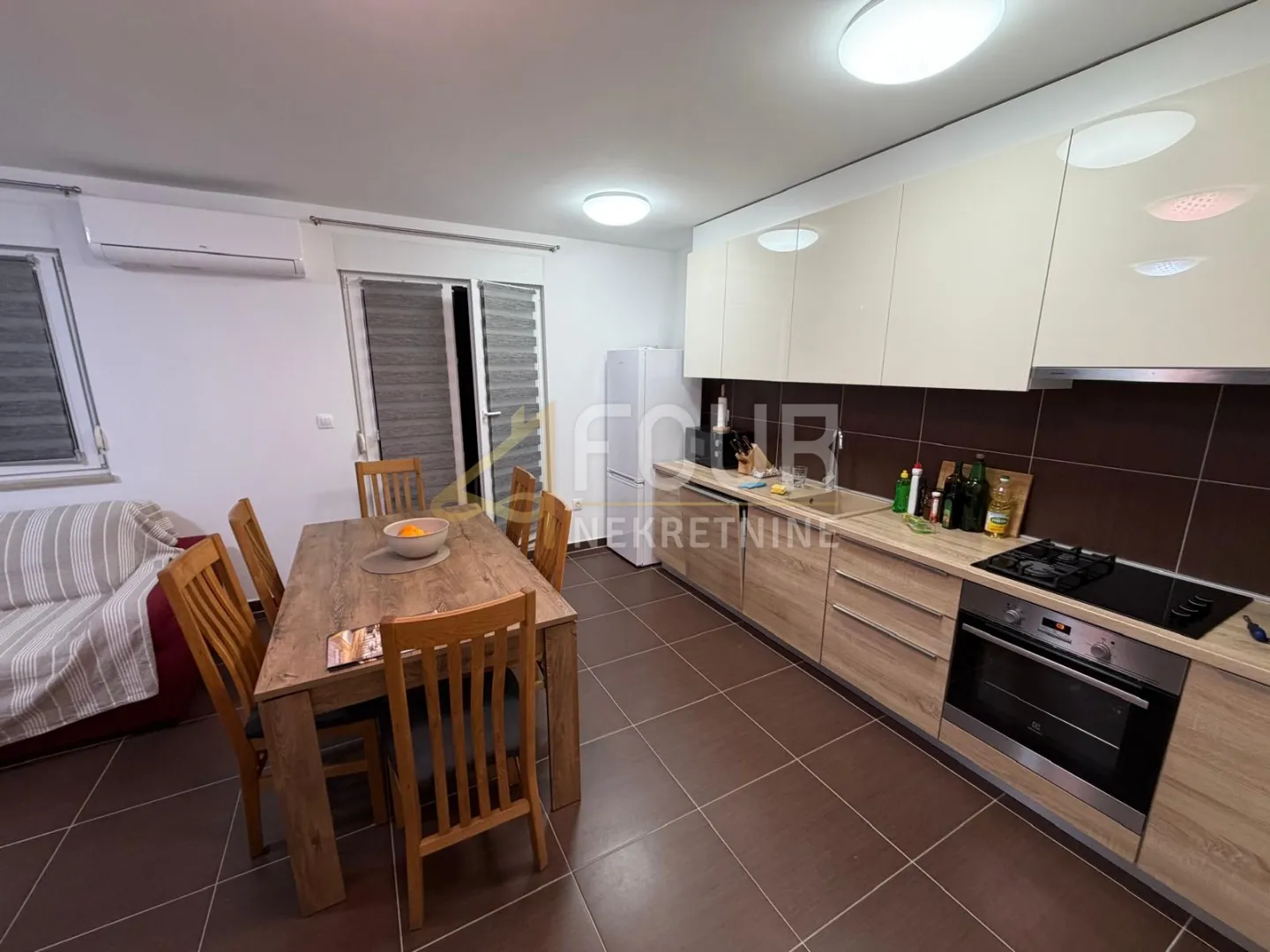 Istra, Pula, Veruda, 2s+db, 74.60m2, terasa