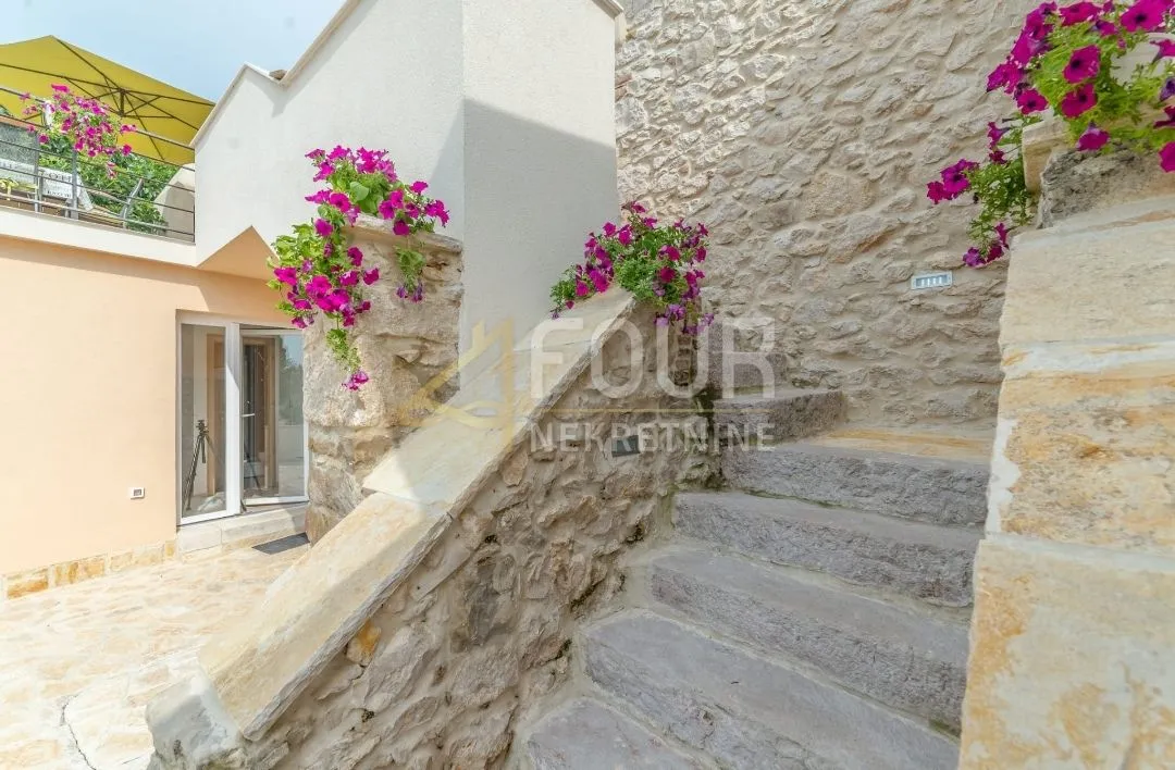 zadar - okolica, kuća s bazenom, 150m2, pogled na more - slika 3