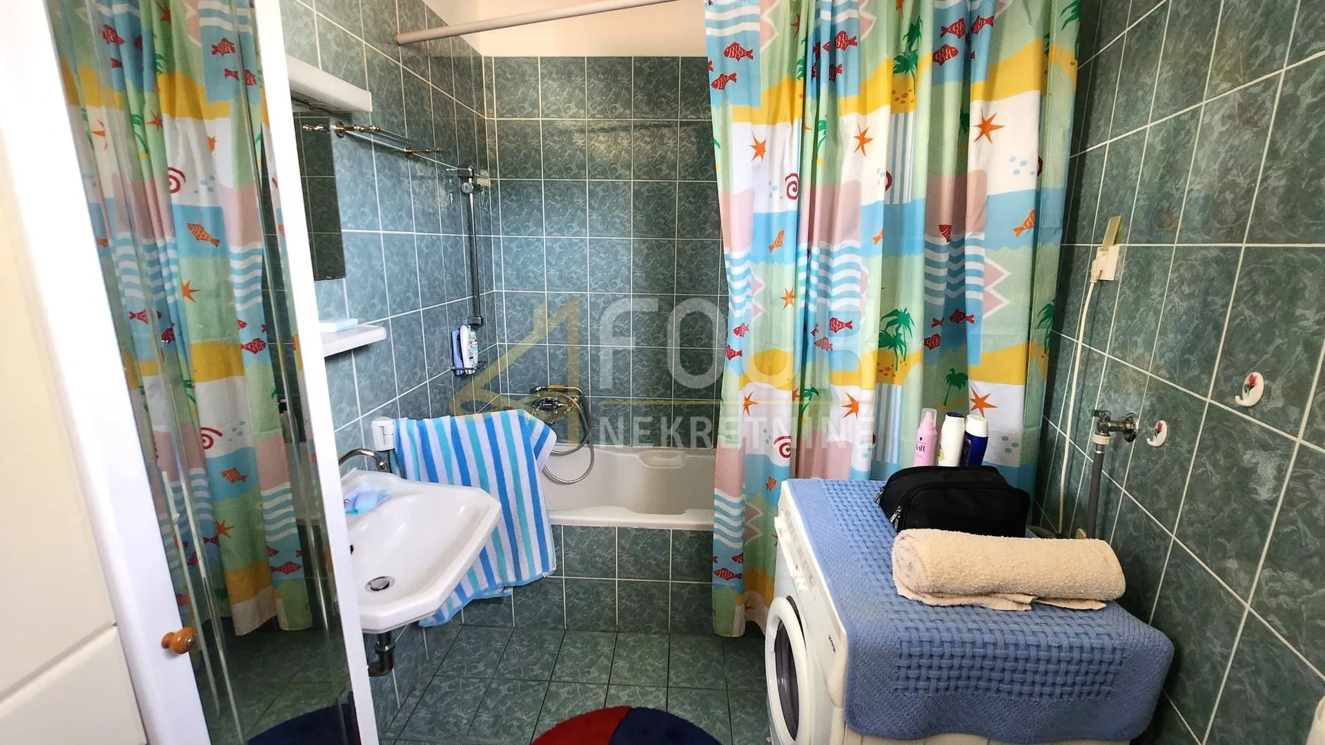 novi vinodolski, 89.12m2, 3s+db, balkon i lođa - slika 12