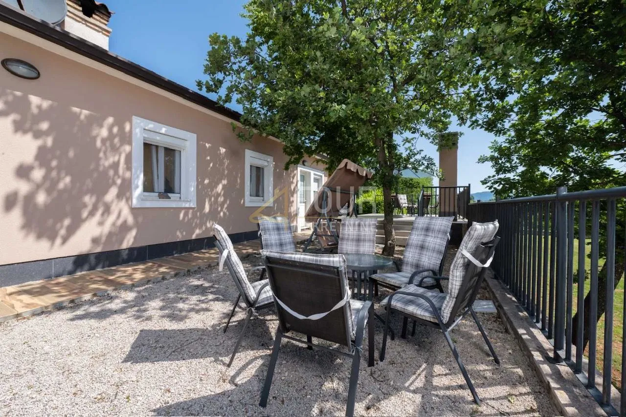 istra, labin, prizemnica s bazenom, mirno okruženje! - slika 16
