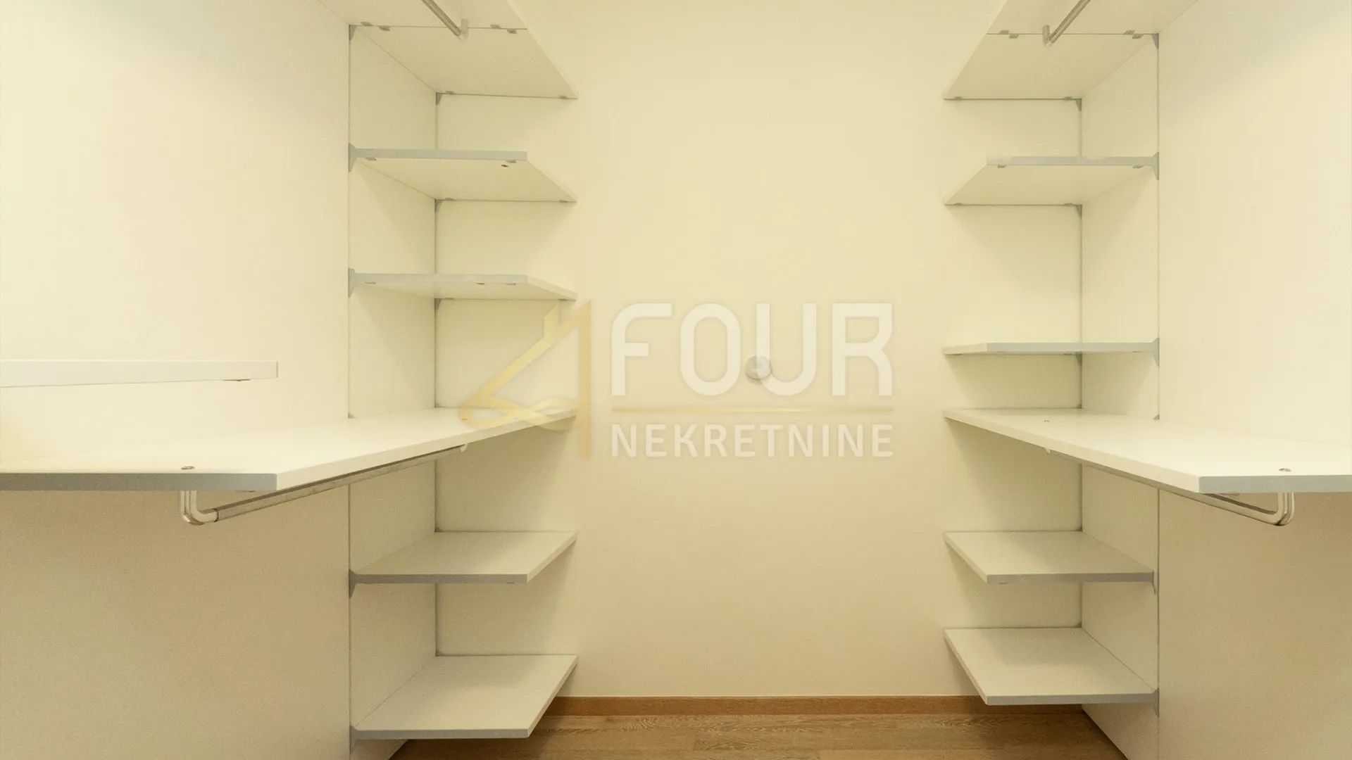 istra, rovinj, luksuzni dvoetažni penthouse, garaža, 100m od mora i plaže - slika 12