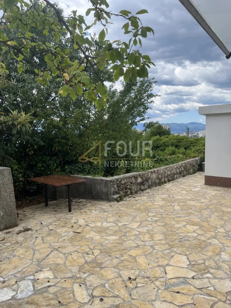 Najam, Rijeka, Trsat, samostojeća kuća, 50m2