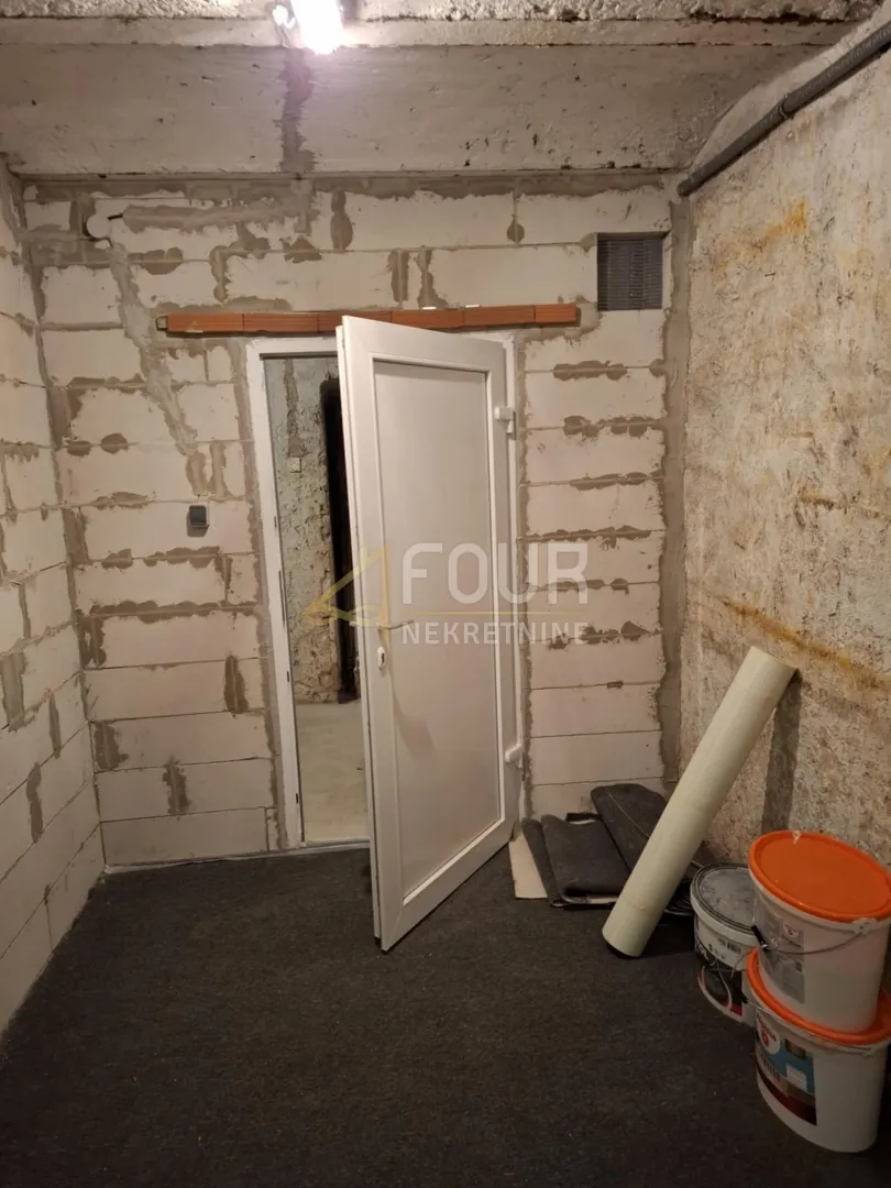zakup, rijeka, sami centar, skladište 10m2 - slika 2