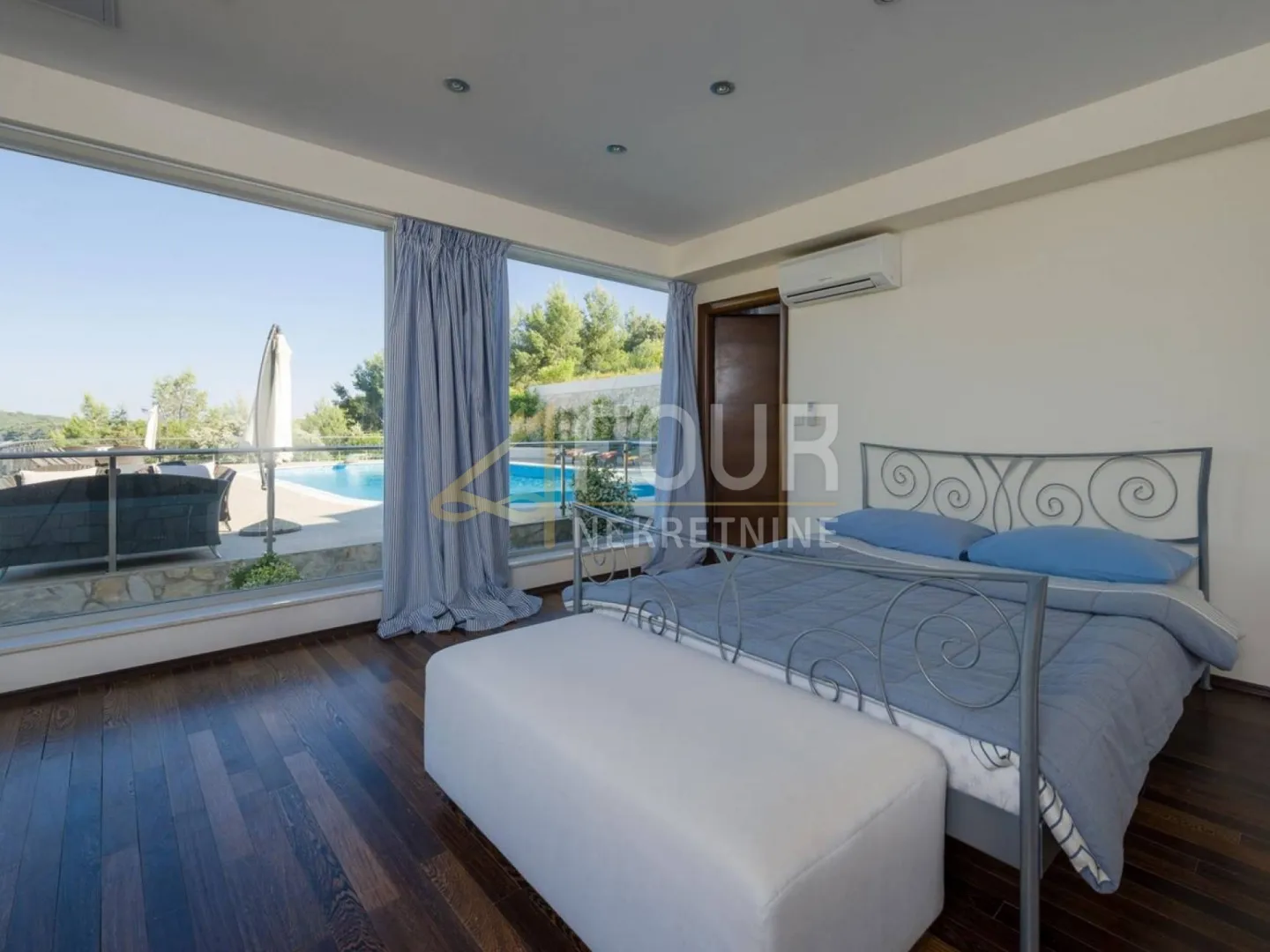 otok korčula, vila s bazenom - prvi red do mora ! - slika 16
