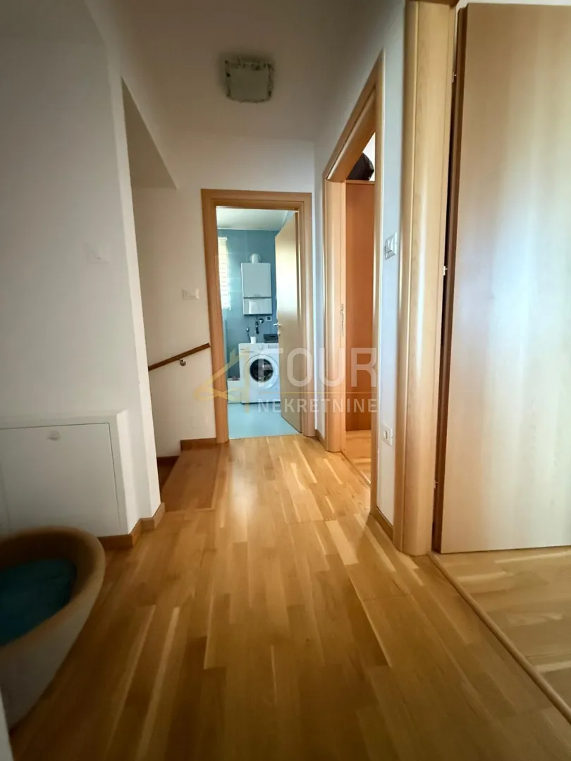 kostrena, 3s+db, 111.31m2, okućnica, pogled na more - slika 14